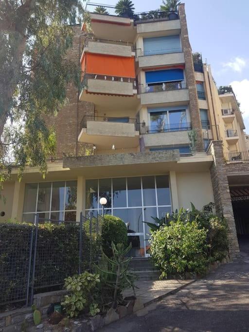 Apartment Letizia Vista Mare-wi-fi-box Auto Incluso *