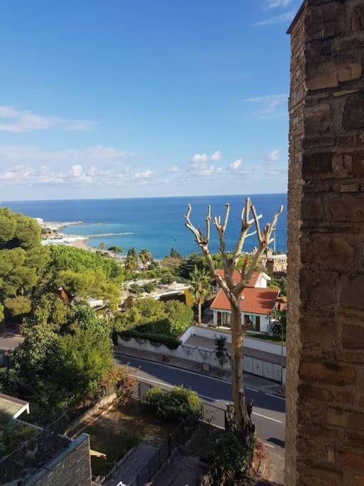 Apartment Letizia Vista Mare-wi-fi-box Auto Incluso *